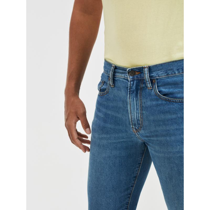 Úzke džínsy sierra vista