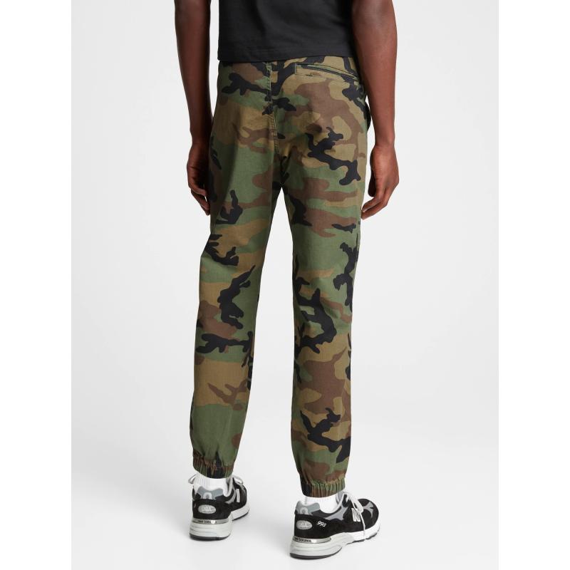 Nadrág nélkülözhetetlen joggers