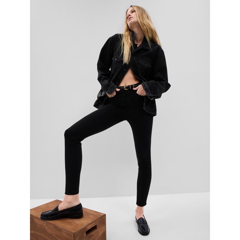 Pravé úzke džínsy s vysokým vzrastom