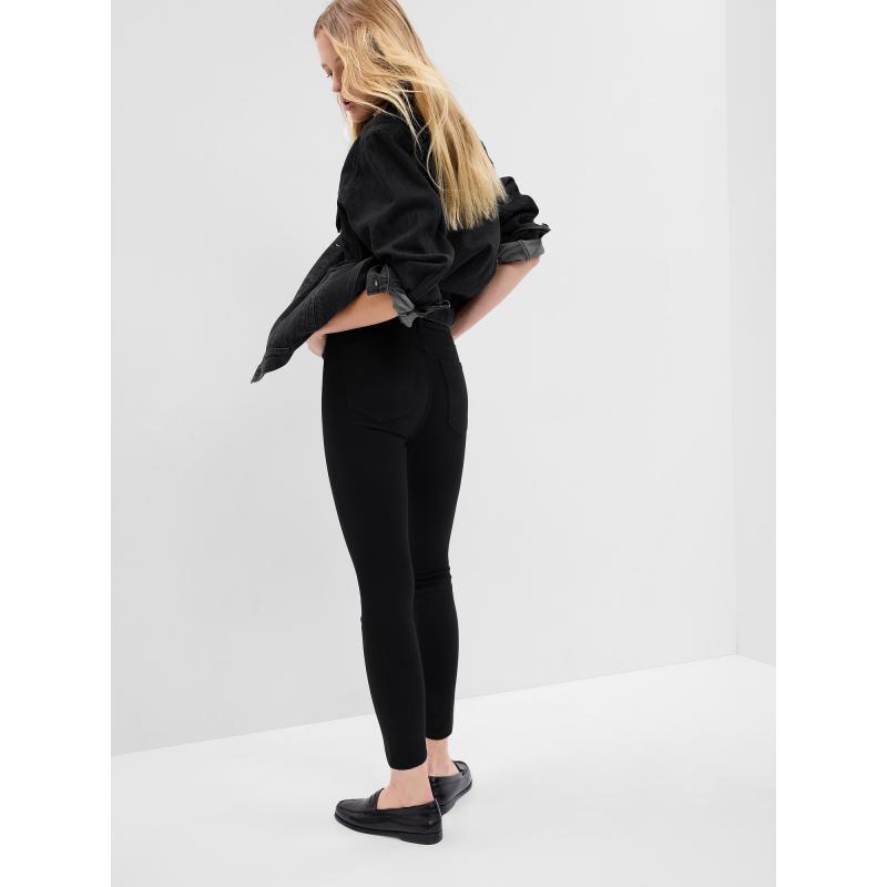 Pravé úzke džínsy s vysokým vzrastom