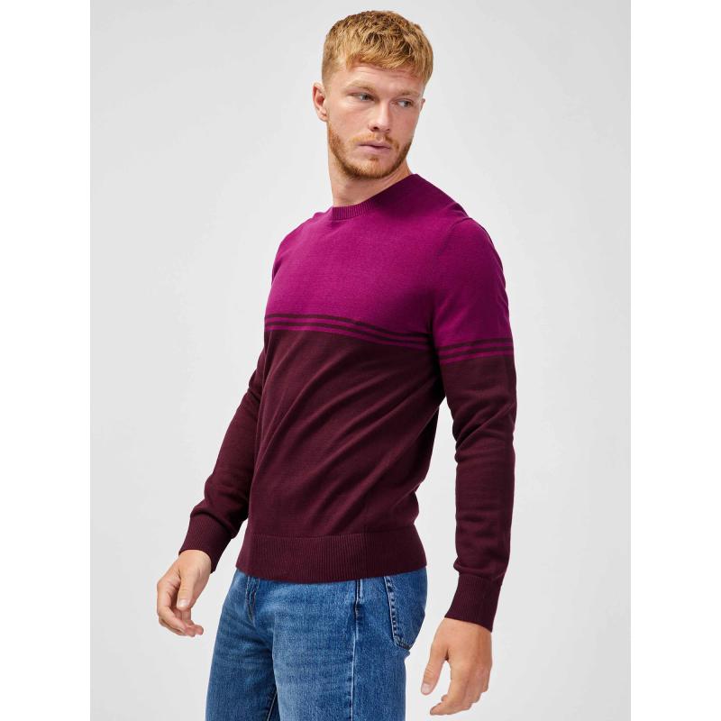 Pletený sveter s okrúhlym výstrihom