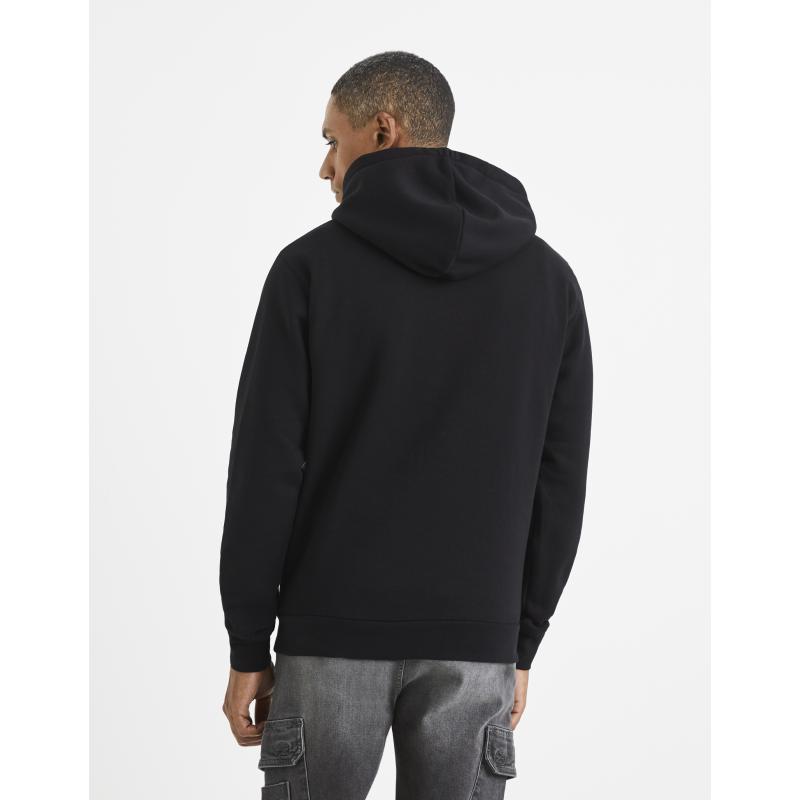 Vesix kapucnis pulóver