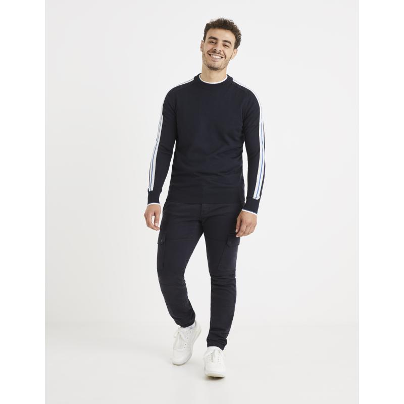 Vlnený sveter Veritas s pruhmi