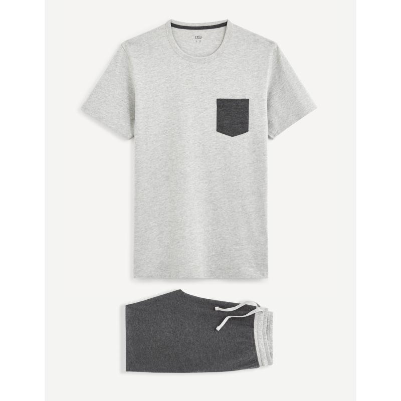 Rövid ujjú pizsama és rövidnadrág