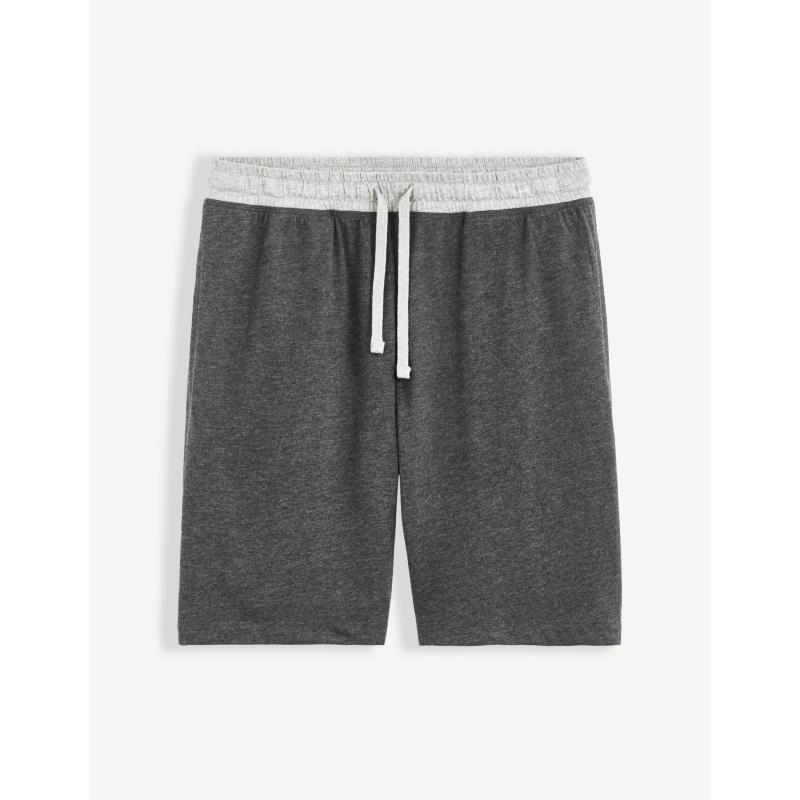 Rövid ujjú pizsama és rövidnadrág