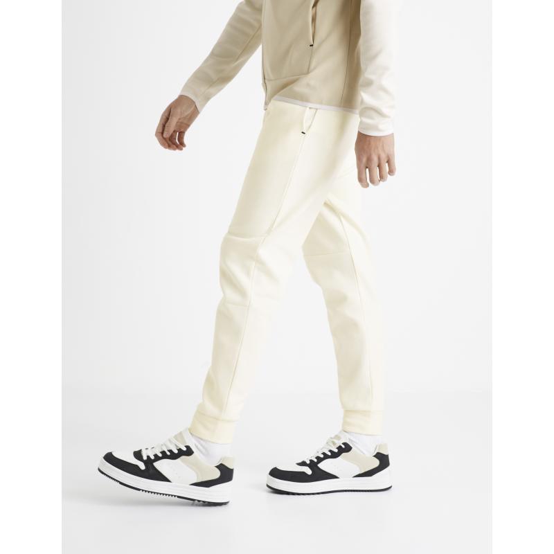 Sportovní tepláky Donewyoke