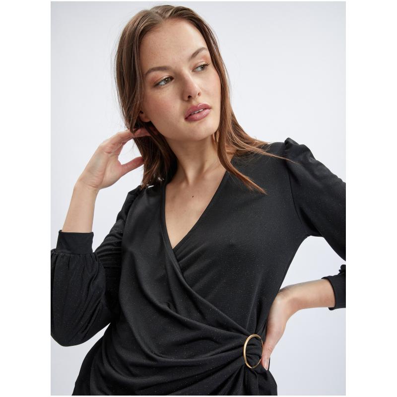 Čierna dámska zavinutá blúzka