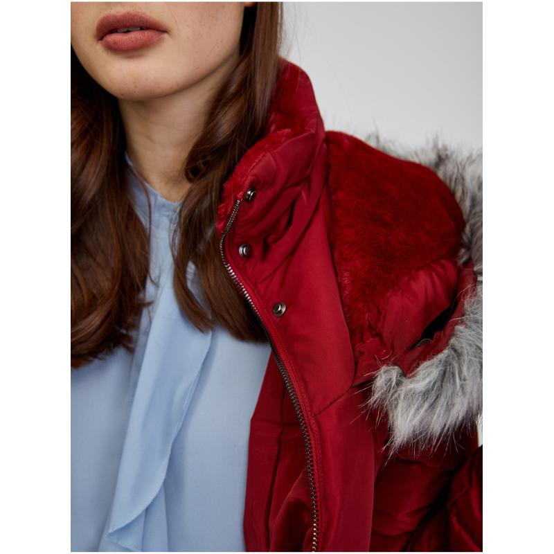 Vínový dámský péřový zimní kabát s kapucí a umělým kožíškem