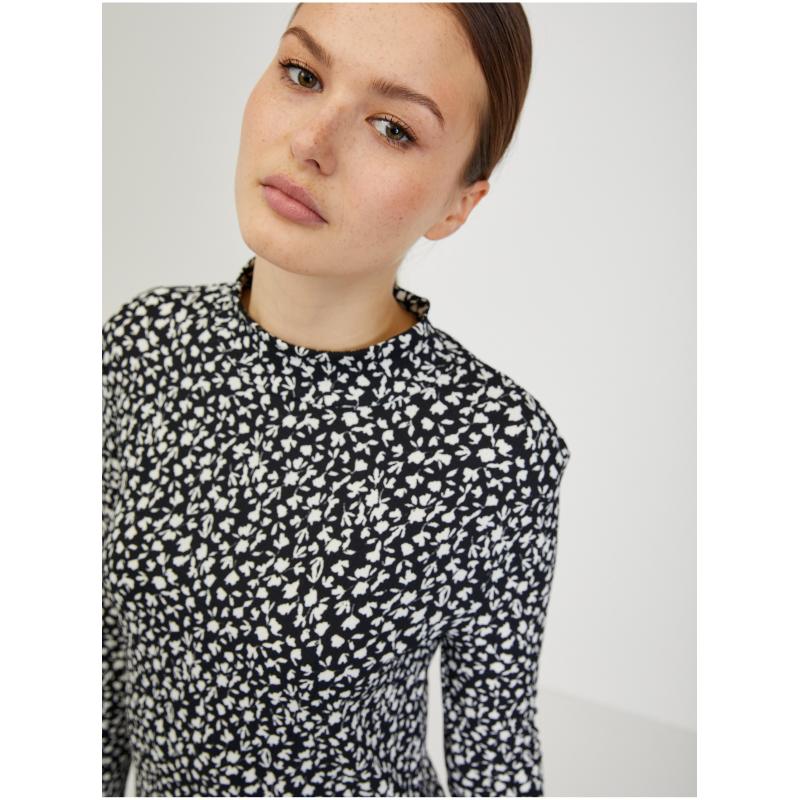 Černé dámské vzorované šaty