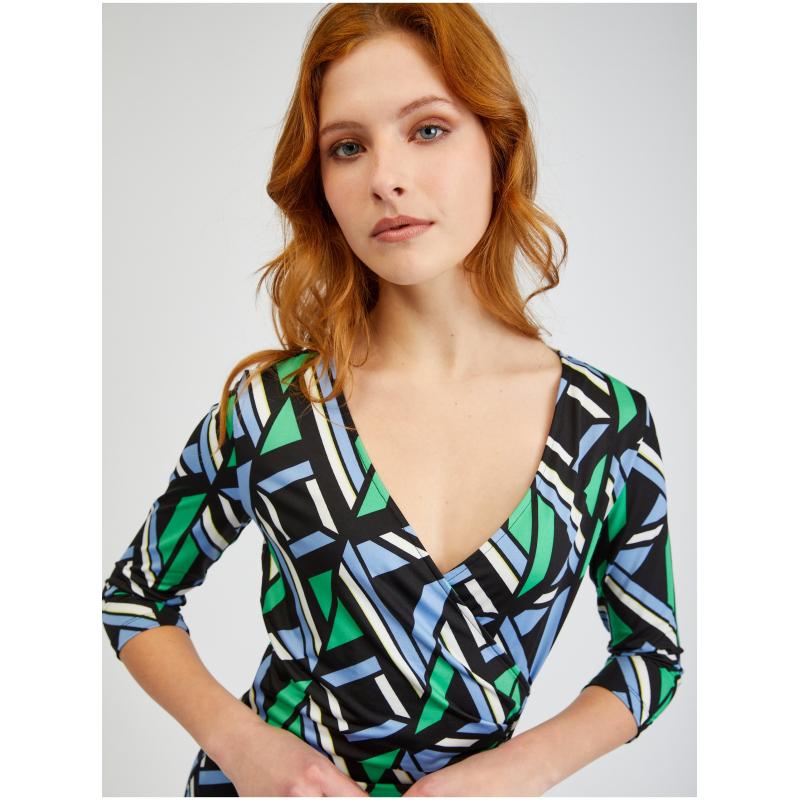 Zeleno-černé dámské vzorované pouzdrové šaty