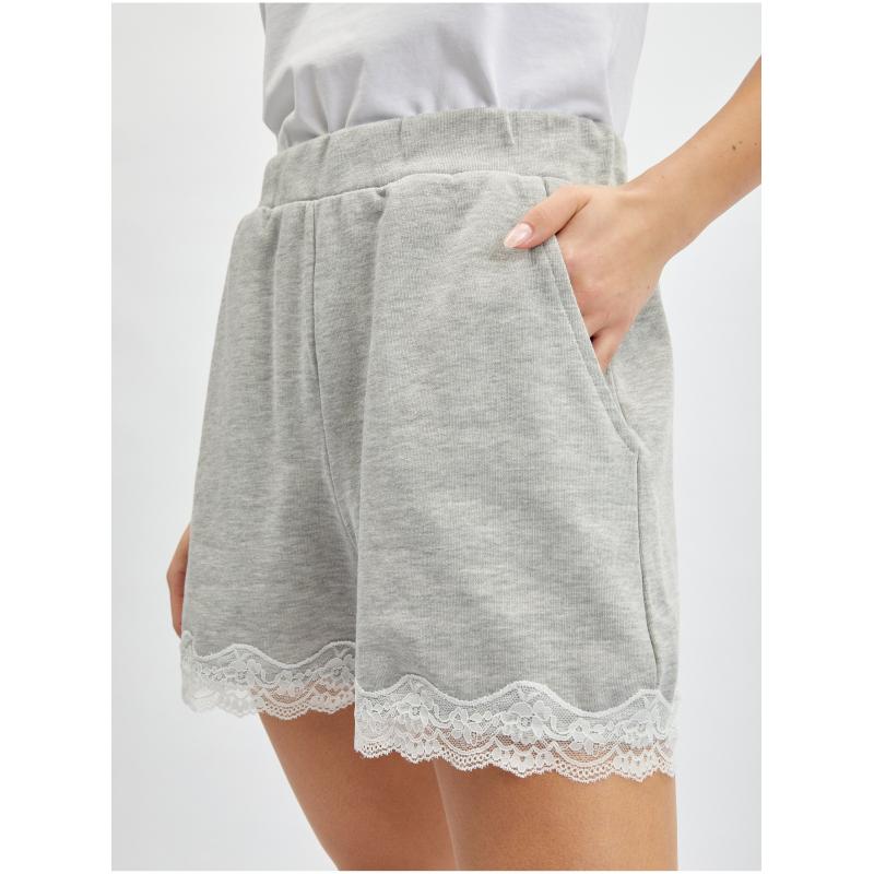 Világosszürke női csipkés melegítőnadrág rövidnadrág