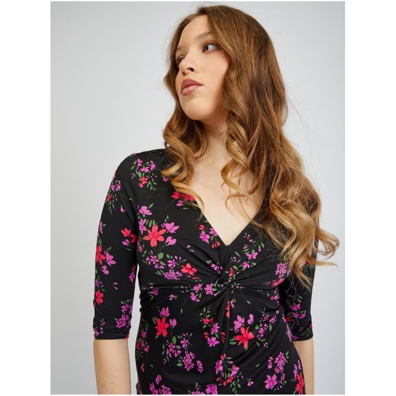 Čierne dámske kvetinové šaty