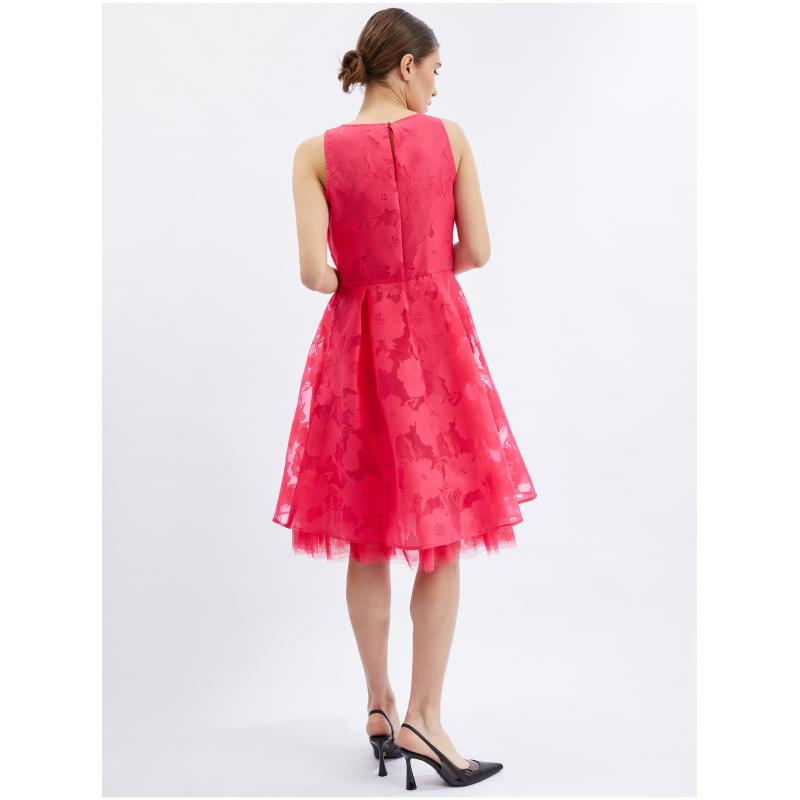 Sötét rózsaszín női ruha díszes részletekkel