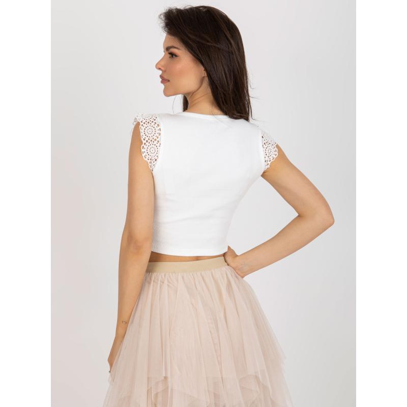 Dámská halenka s žebrovaným krajkovým lemem BOLESLAVA ecru 