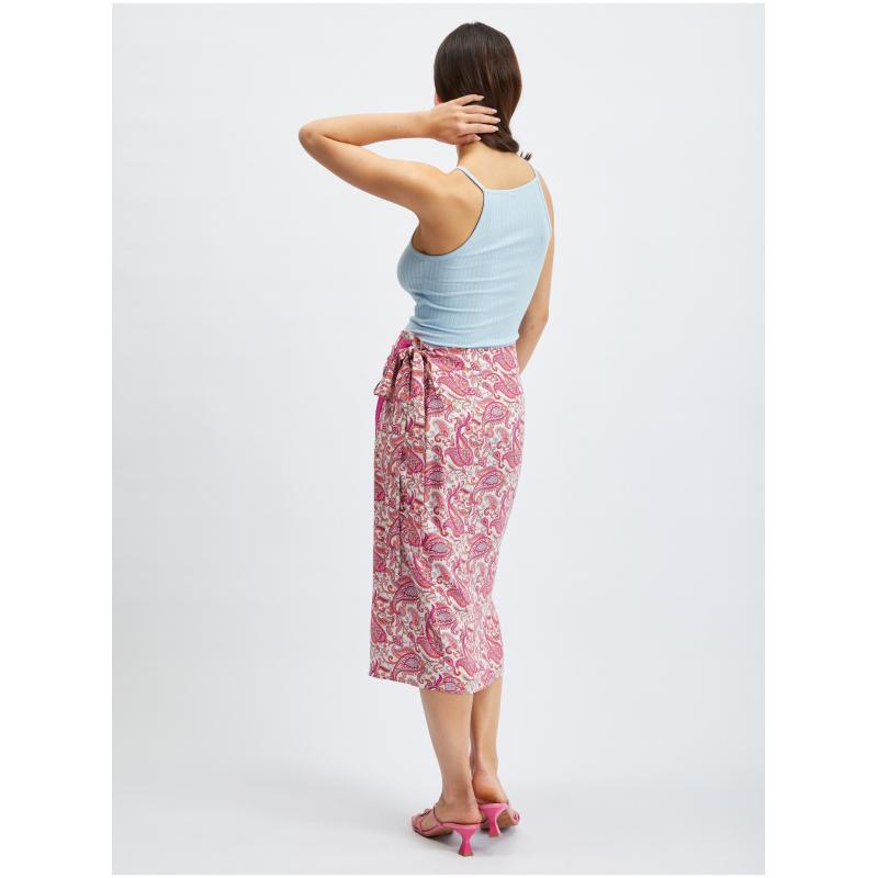 Růžová vzorovaná sukně