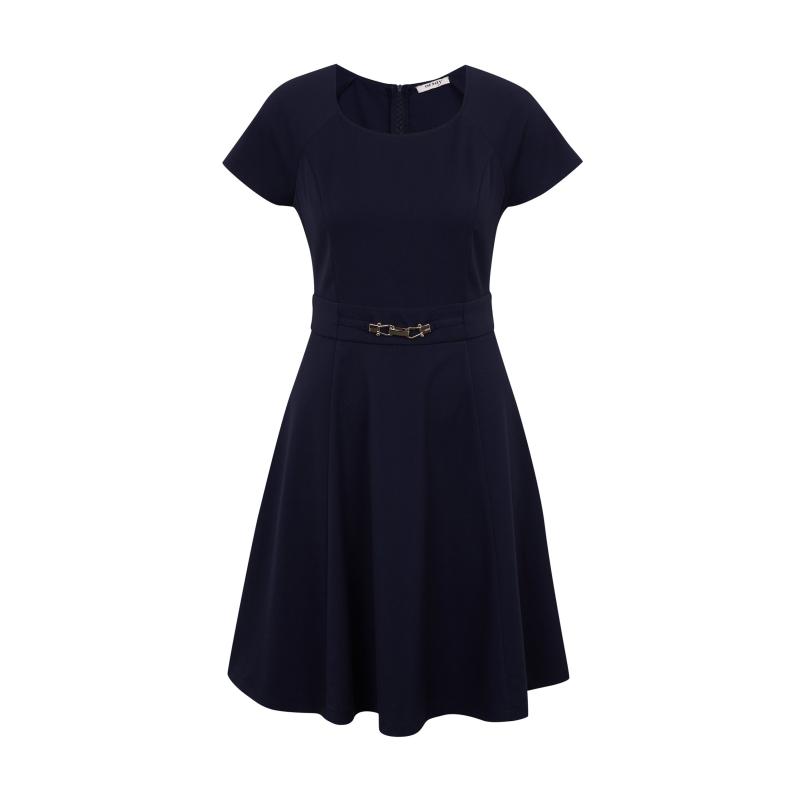 Tmavomodré dámske šaty s opaskom