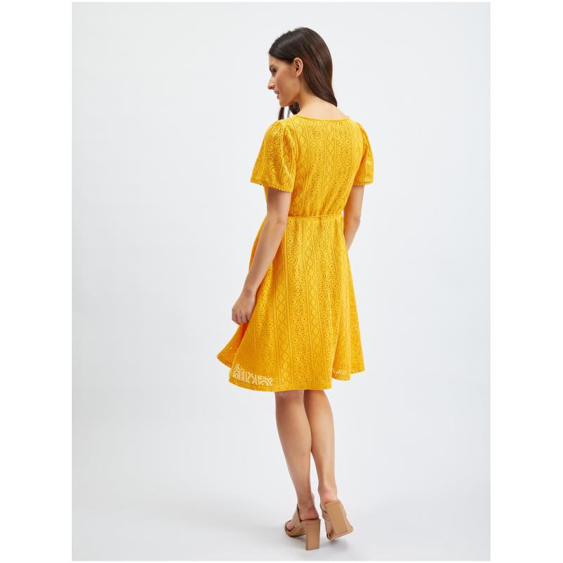 Žlté dámske vzorované šaty