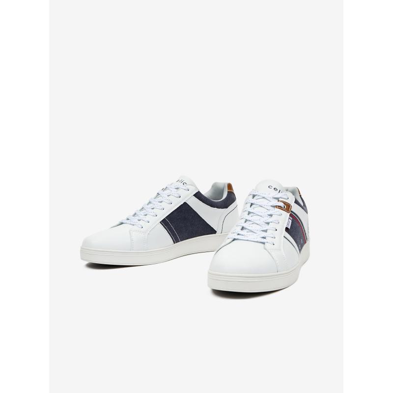 Bílé volnočasové tenisky