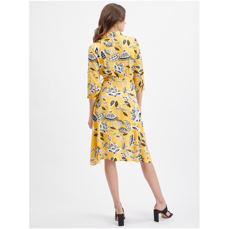 Žluté dámské květované šaty