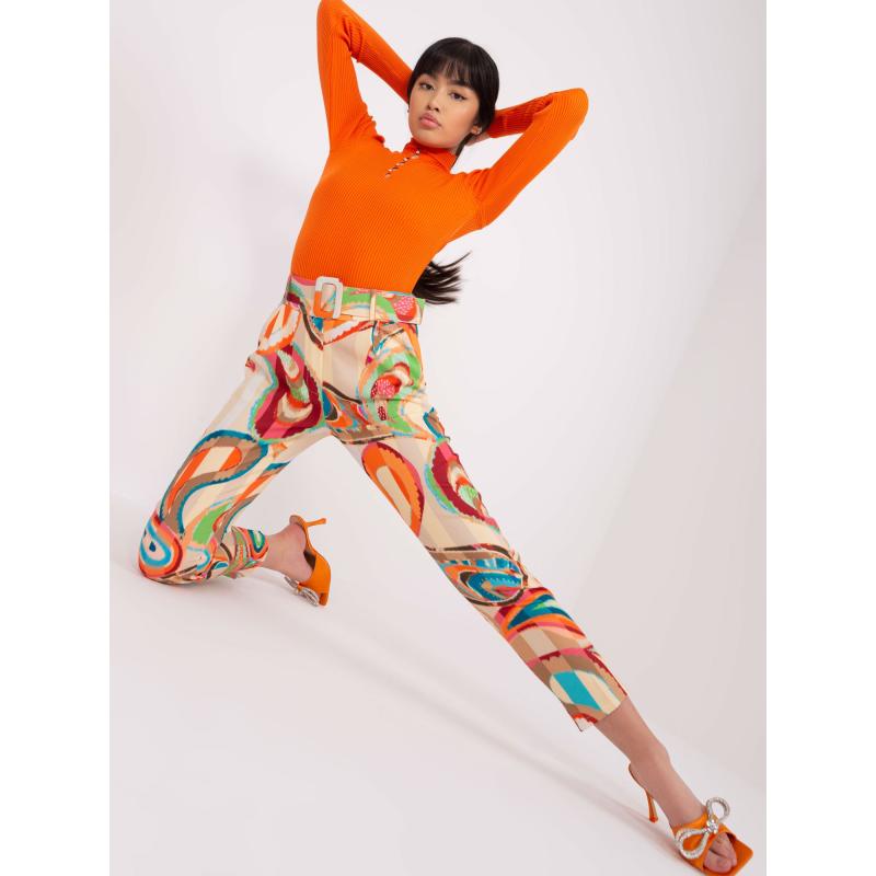 Női nyomtatott szövetnadrág IRL bézs színben