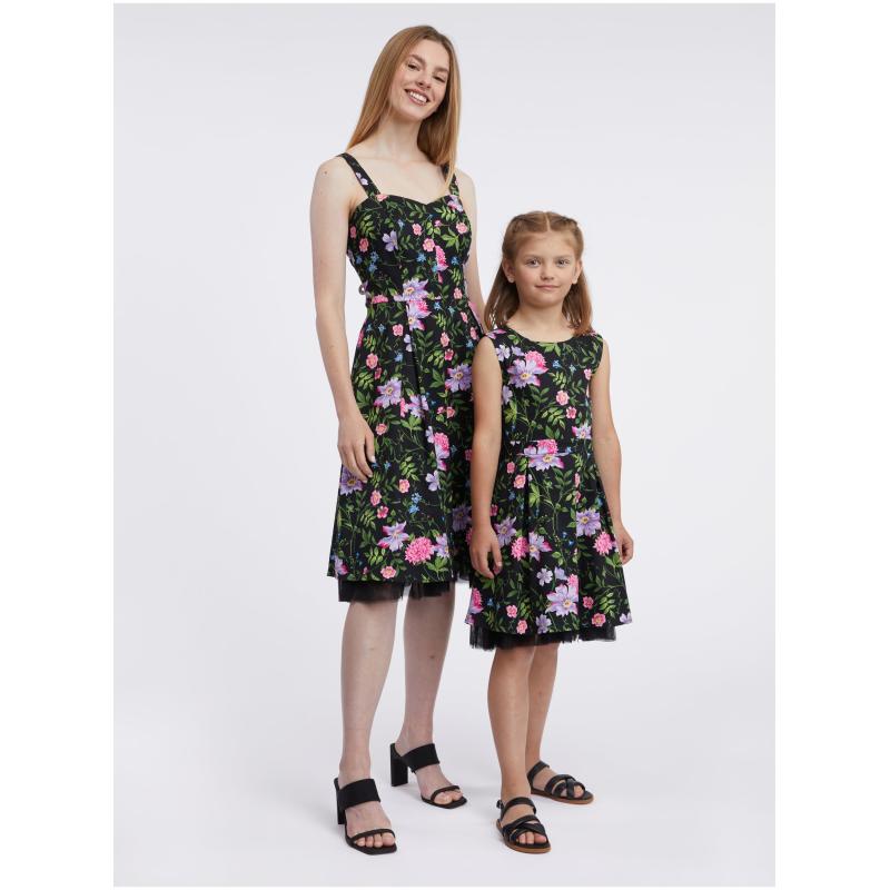 Černé dívčí květované šaty