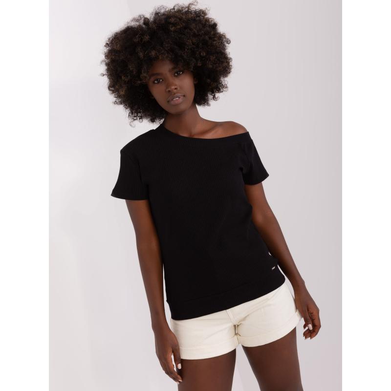 Dámská halenka s asymetrickým výstřihem NICOLASA černá