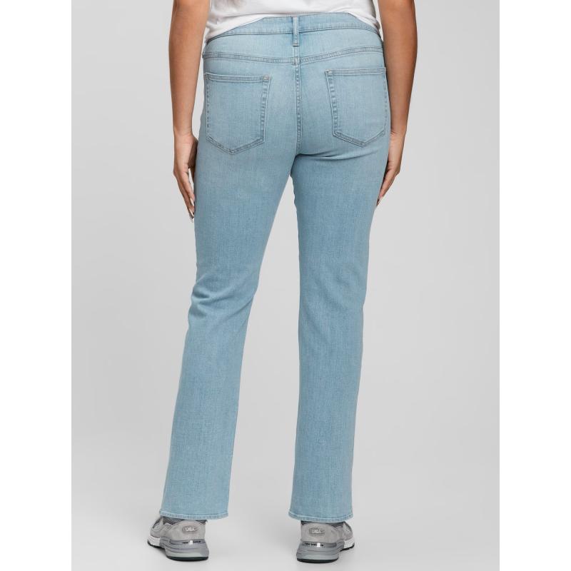 Rovné džínsy so stredným vzrastom
