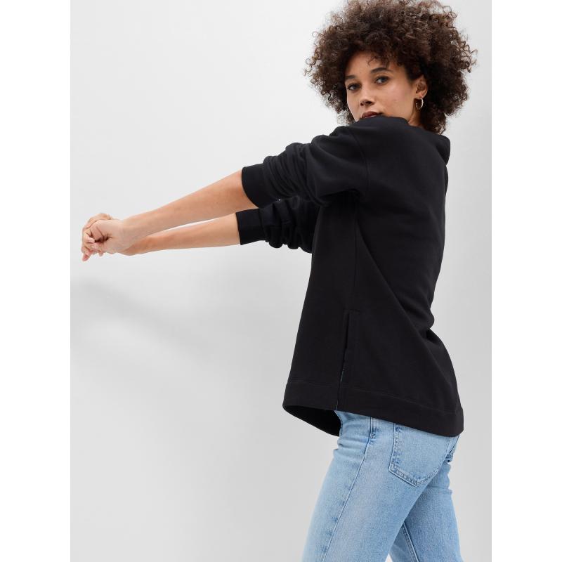 GAP logóval ellátott pulóver