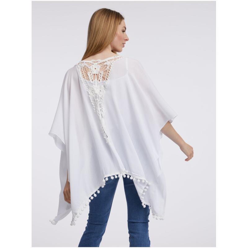 Bílý dámský přehoz s krajkou