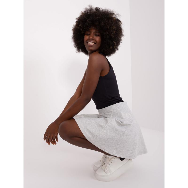 Női miniszoknya cipzárral GIRA világosszürke