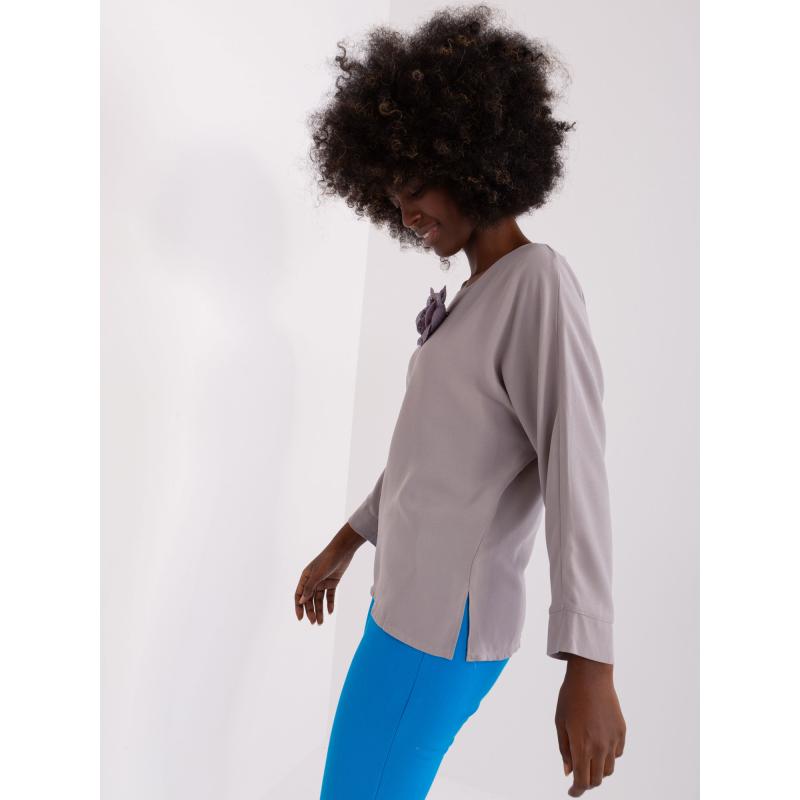 Dámská halenka s květinovým detailem CELA šedá 