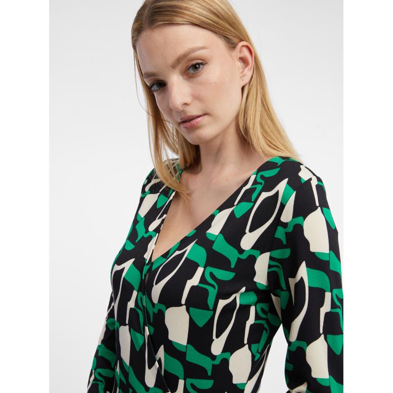 Zelené dámské vzorované šaty