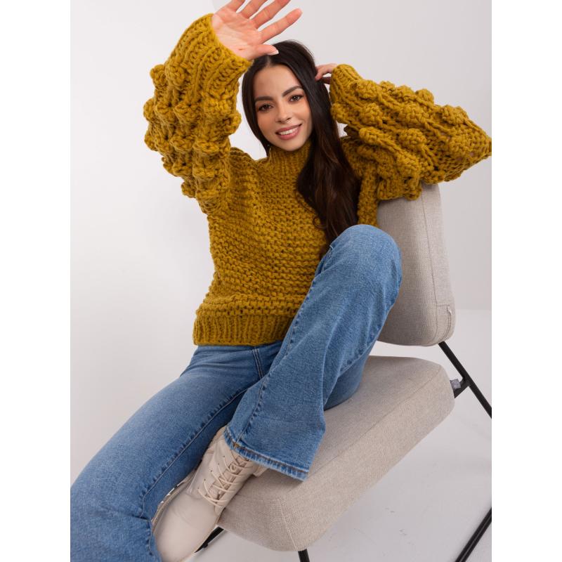 Női oversize durva kötött pulóver ERILE olívazöld színű