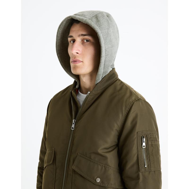 Fujameshoo kapucnis bomberdzseki