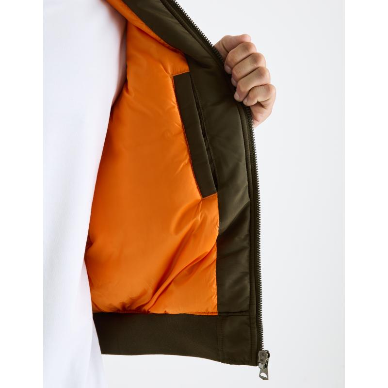 Fujameshoo kapucnis bomberdzseki