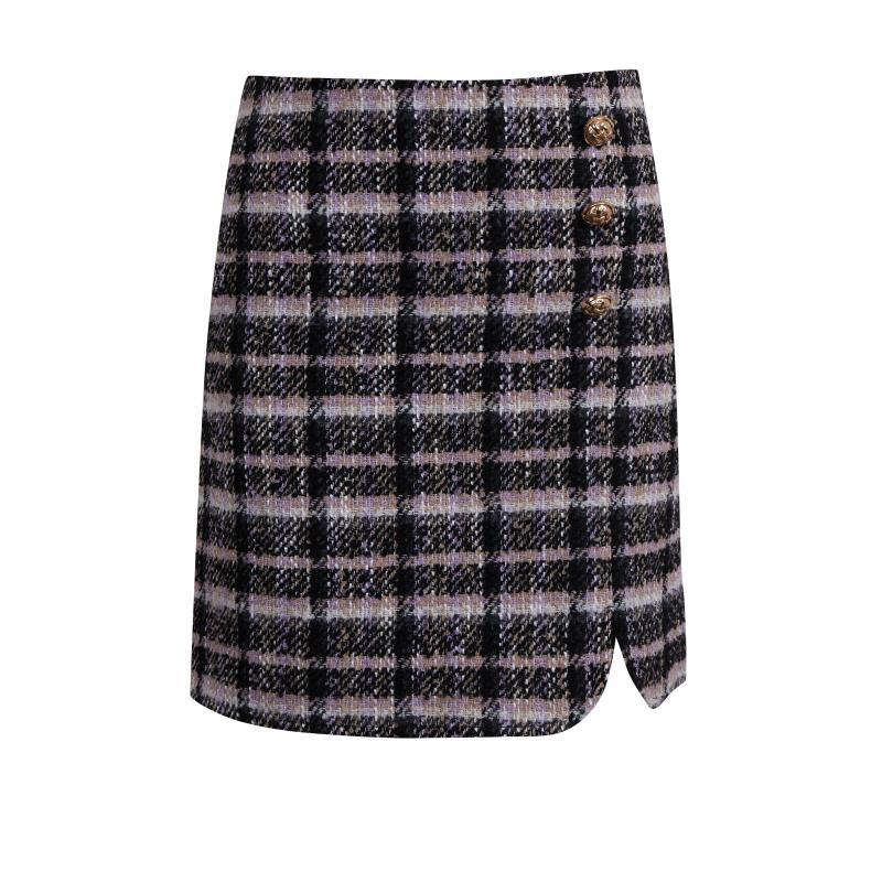 Černá dámská kostkovaná sukně