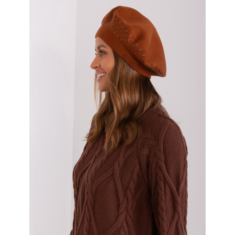 Dámský baret s kamínky OMNA světle hnědý 