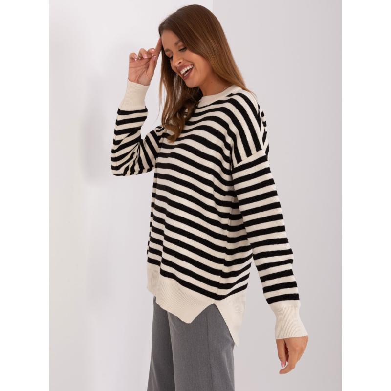 Női plus size pulóver ACHEU krém és fekete színben