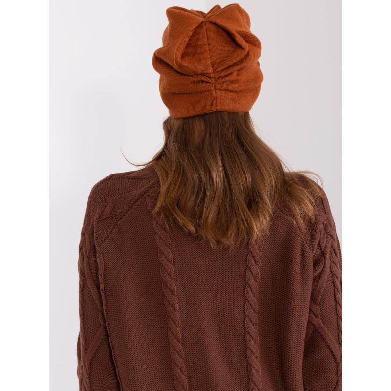 Dámská čepice s nášivkou DAMA světle hnědá