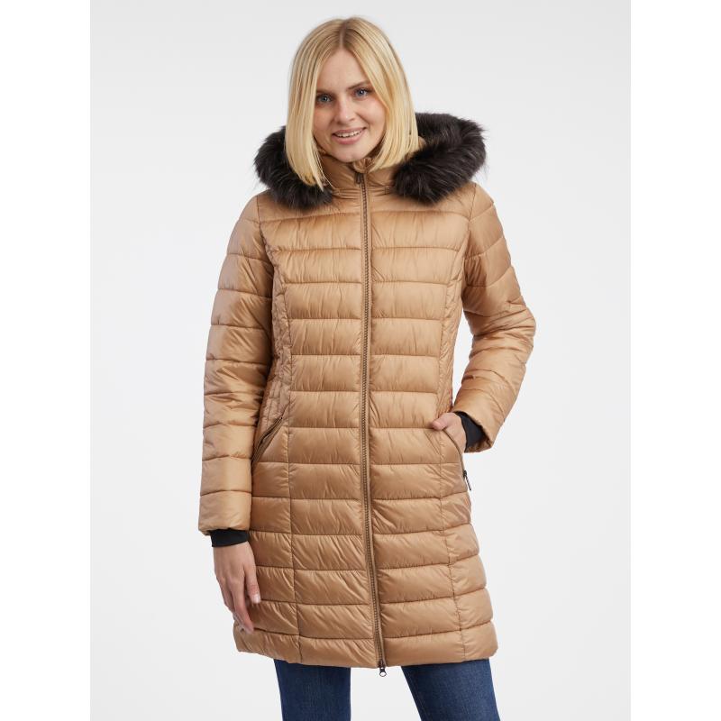 Světle hnědý dámský prošívaný kabát