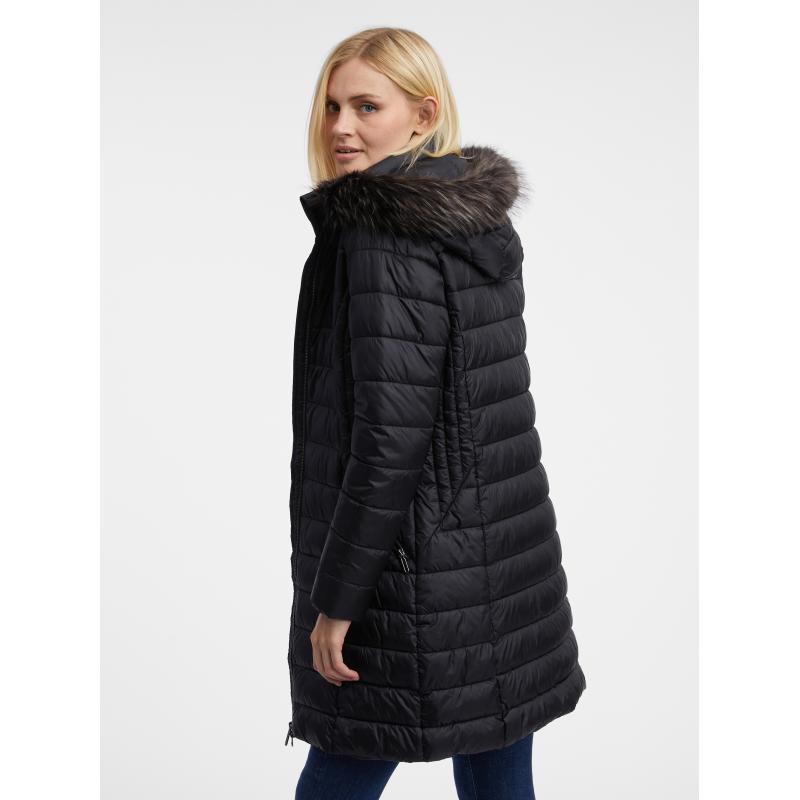 Fekete női steppelt kabát
