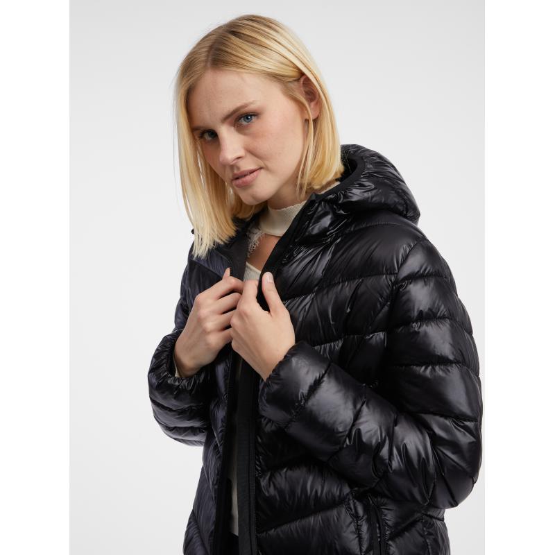 Fekete női steppelt kabát