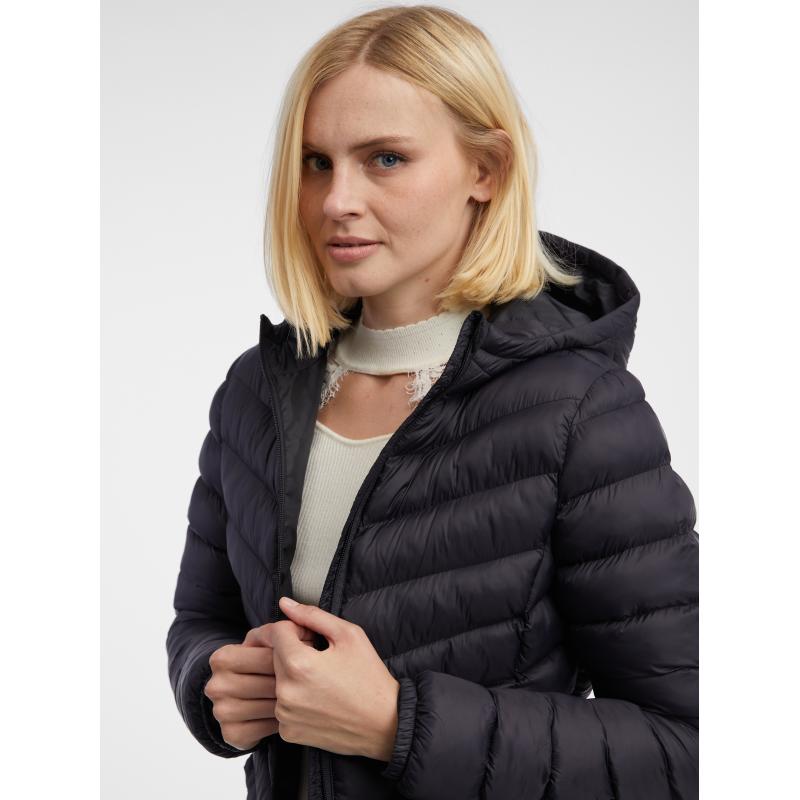 Fekete női steppelt kabát