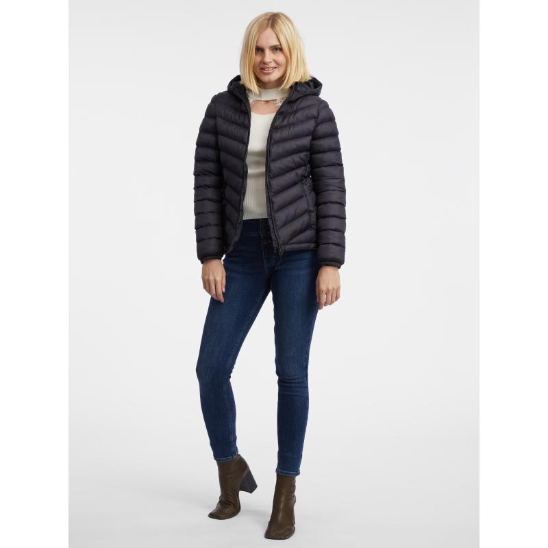 Fekete női steppelt kabát