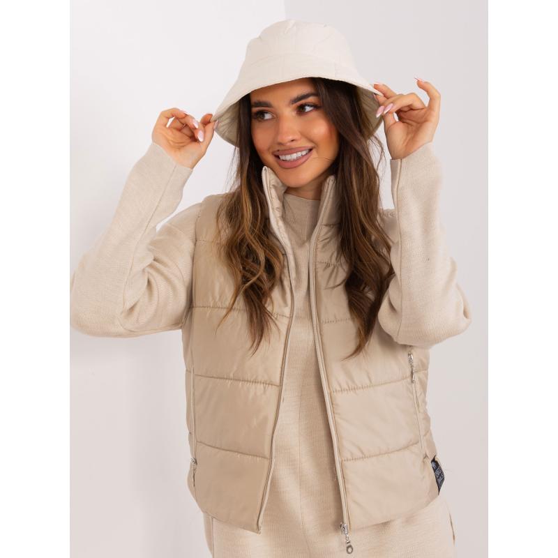 Női sapka steppeléssel KEDAR világos bézs