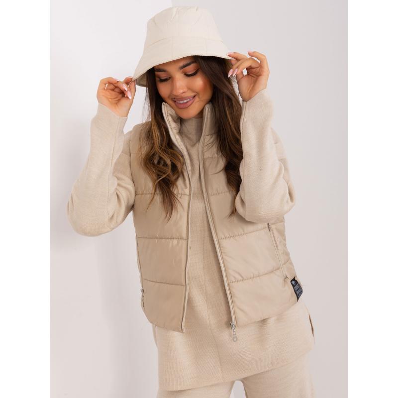 Női sapka steppeléssel KEDAR világos bézs