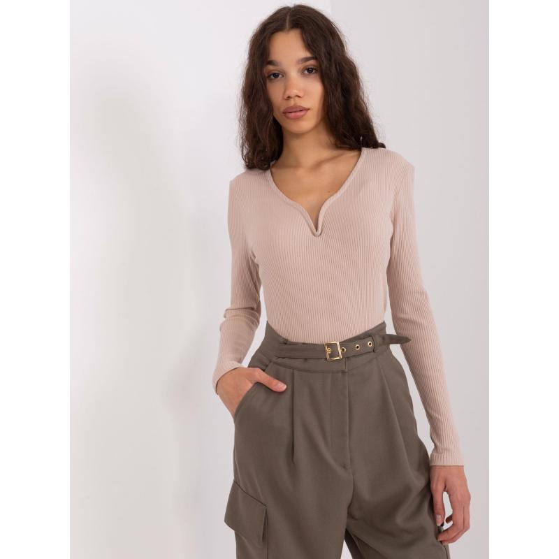 Dámská halenka s výstřihem BASIC FEEL GOOD béžová 