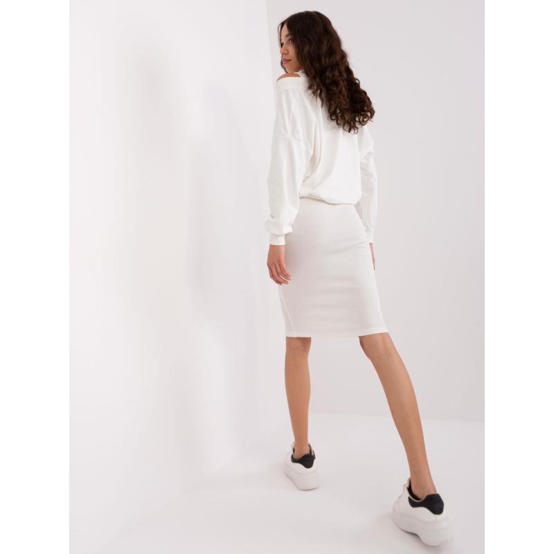 Dámský komplet s krátkou halenkou RISKA ecru 