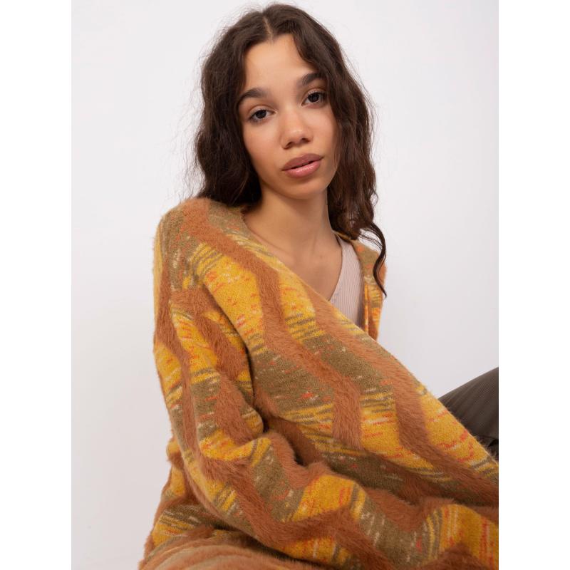 Női pulóver geometrikus mintával KVETTA sötétsárga
