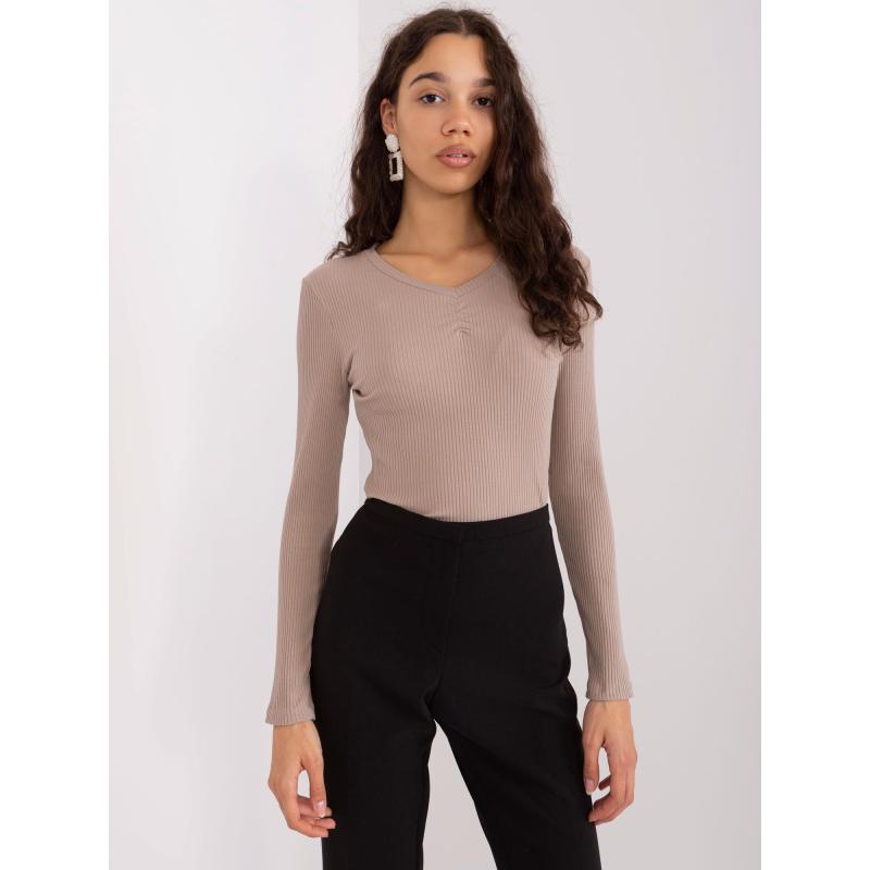 Női blúz BASIC FEEL GOOD részletekkel sötétbézs színben
